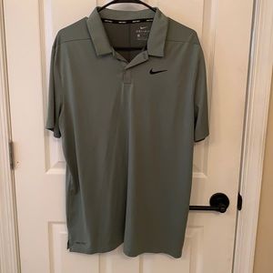 Nike golf green polo